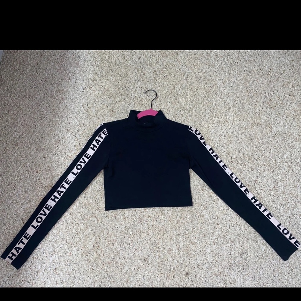 New black crop top